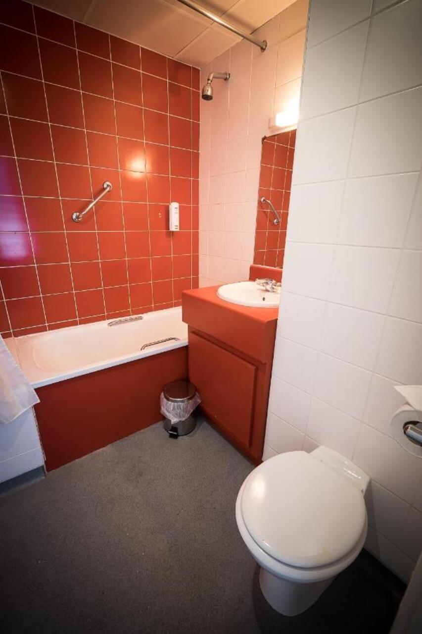 Travelodge Hotel 3*